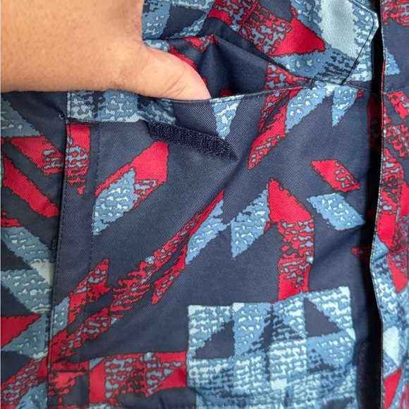 COLUMBIA BOYS WATERPROOF JACKET. ZIP-IN WINDPROOF, ZIPPERED POCKETS JACKET. - Picture 4 of 14